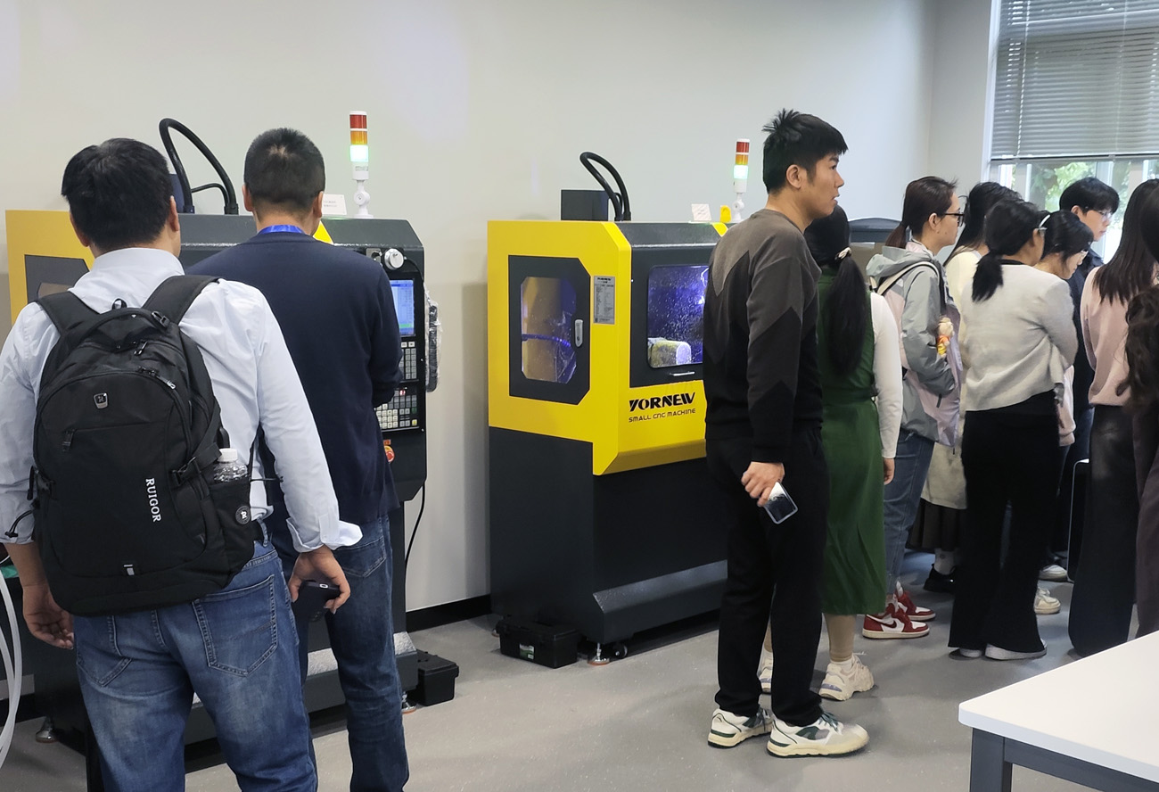 浙江工業(yè)大學(xué)之江學(xué)院創(chuàng)新教學(xué)實驗室